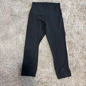 Lululemon High Rise Crop Leggings-Size 6 Gray